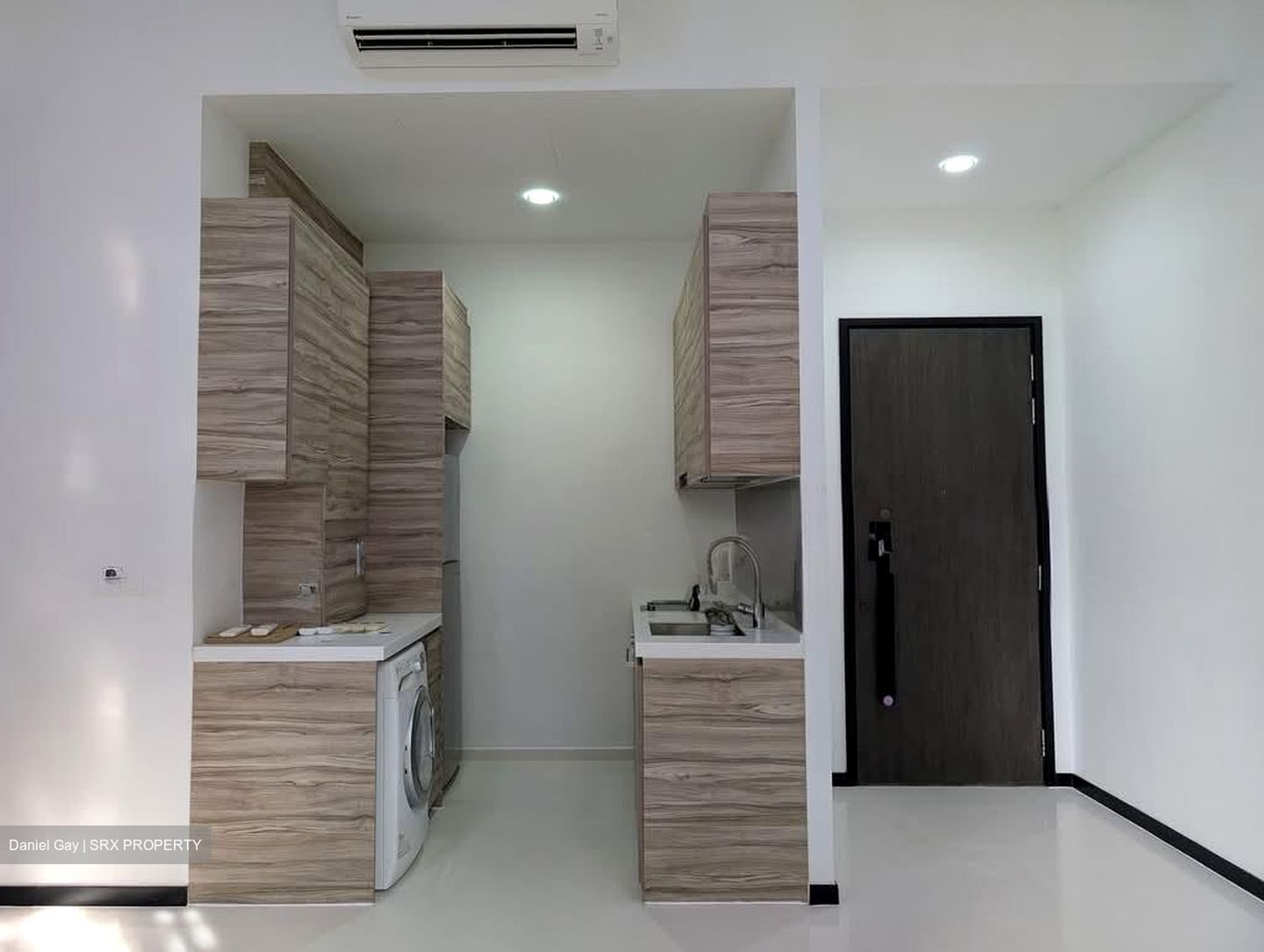 Three 11 (D20), Apartment #563659641